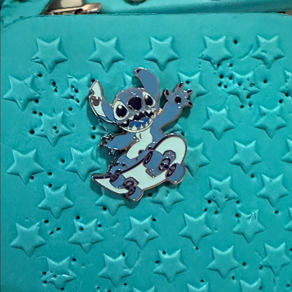 2025 Hidden Disney Mystery Pin Stitch